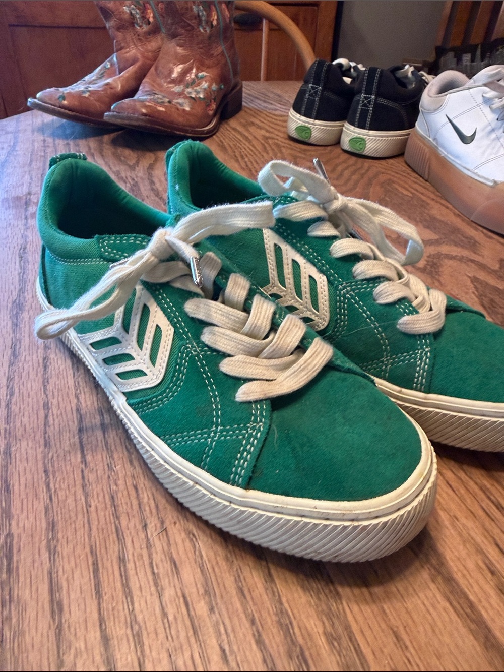 Cariuma Kelly Green Suede Lace-Up Sneakers